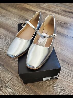 Banana Republic Silver Mary Jane Flats with Adjustable Strap